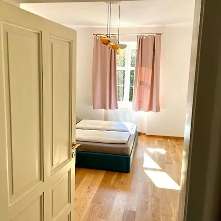 アパート Newly Reconstructed City Center Flat - 3 Bedrooms *